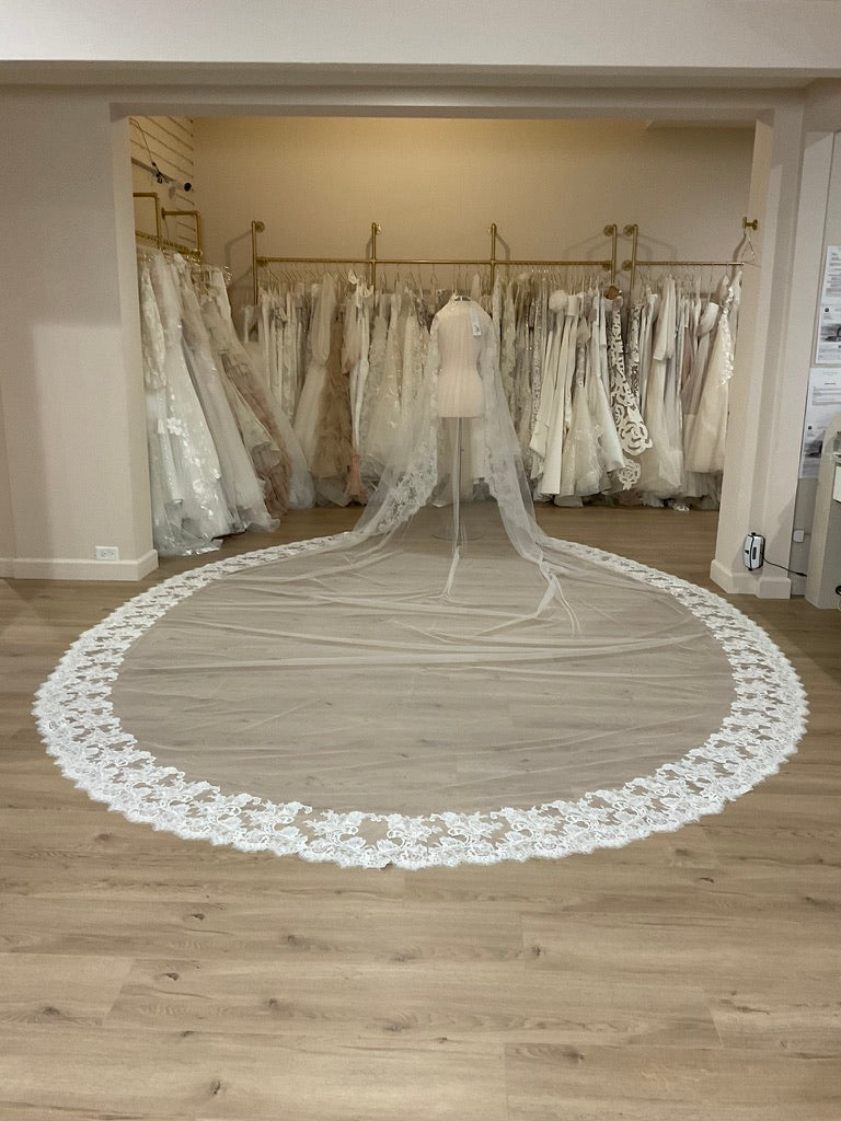 Eteri Couture - Angelina Veil