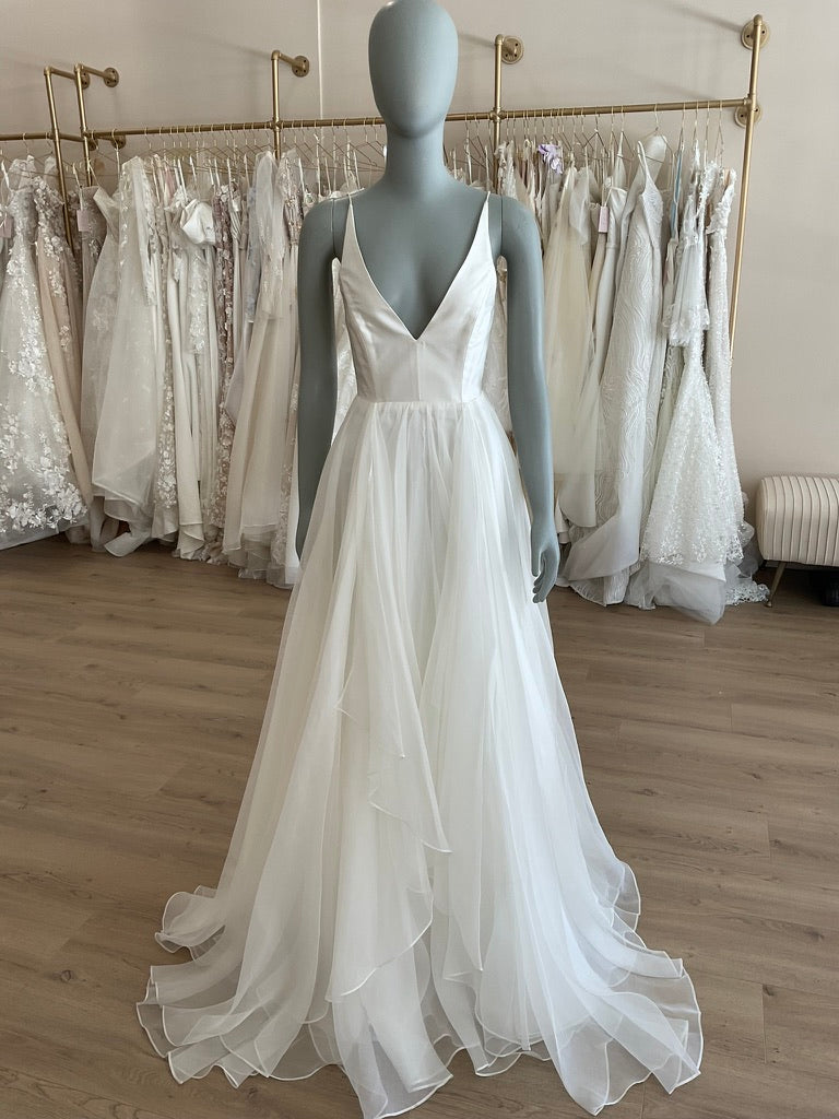 Leanne marshall bridal hotsell