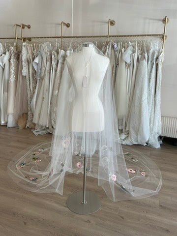 Monique Lhuillier - Tuileries Veil