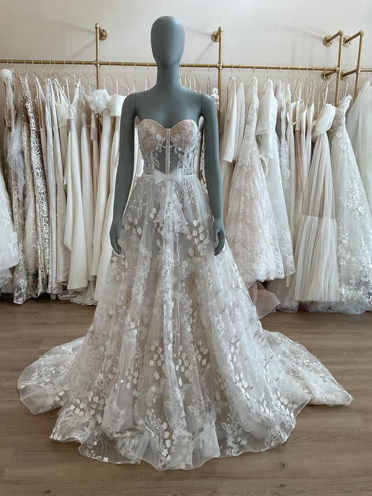 Ball Gown Wedding Dress 5329, Lace Wedding Dress, Ivory Wedding Dress, Bridal  Gown 