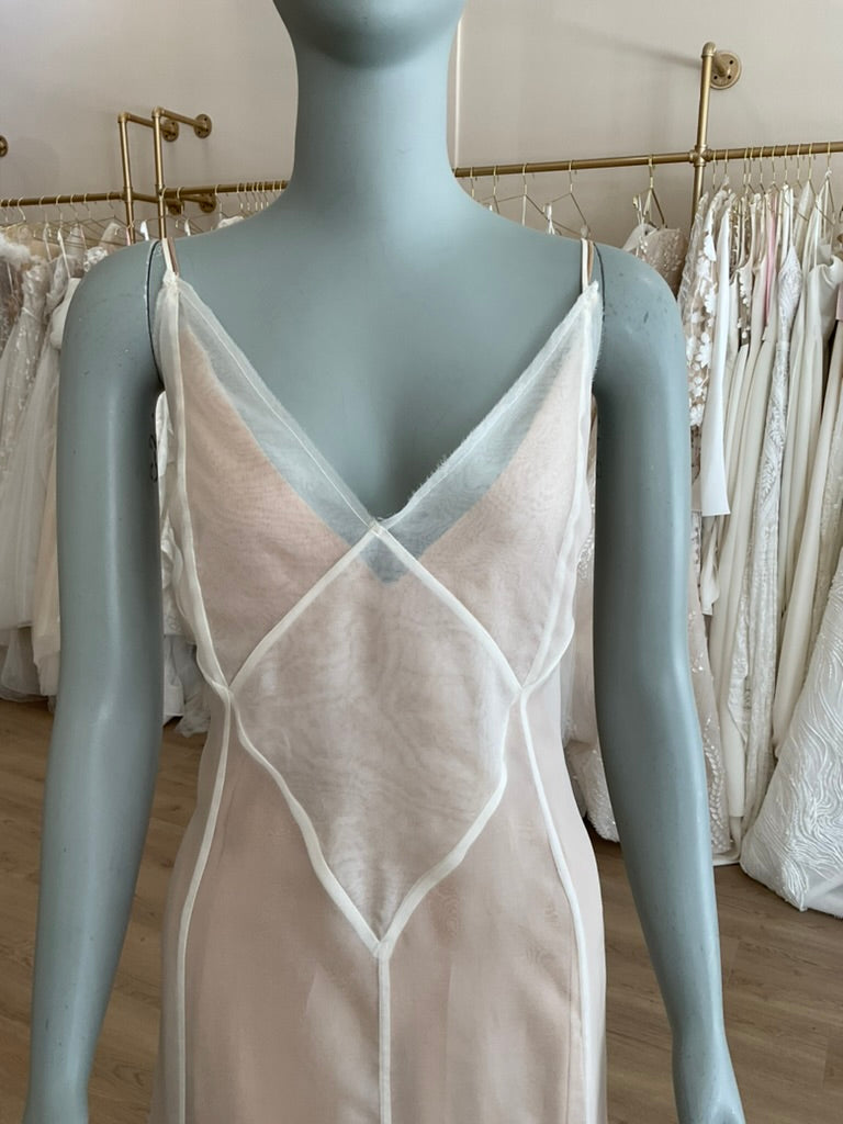 Kamperett - Simone/Lalique Gown (M)