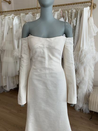 Steven Birnbaum Bridal - Solange w/cape (6)