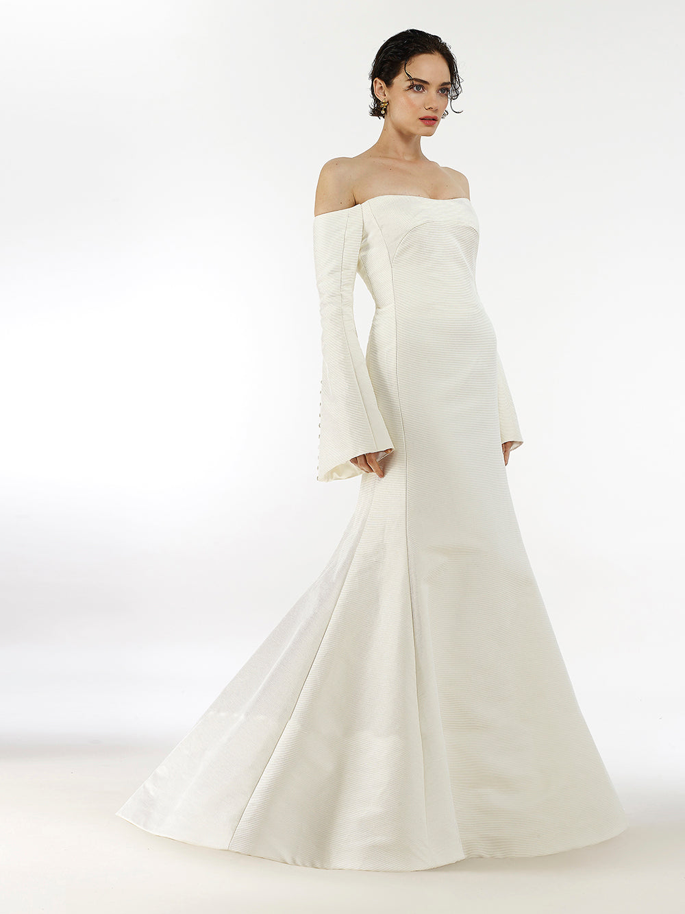 Steven Birnbaum Bridal - Solange w/cape (6)